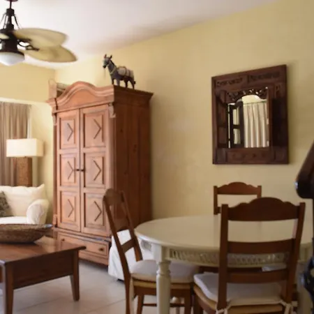 Casa vacanze Fishbone Seafront House Larnaca