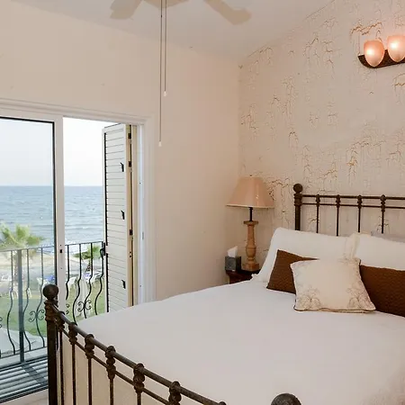 Casa vacanze Fishbone Seafront House