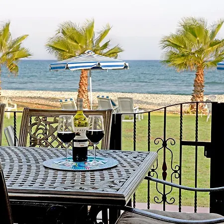 Casa vacanze Fishbone Seafront House Larnaca